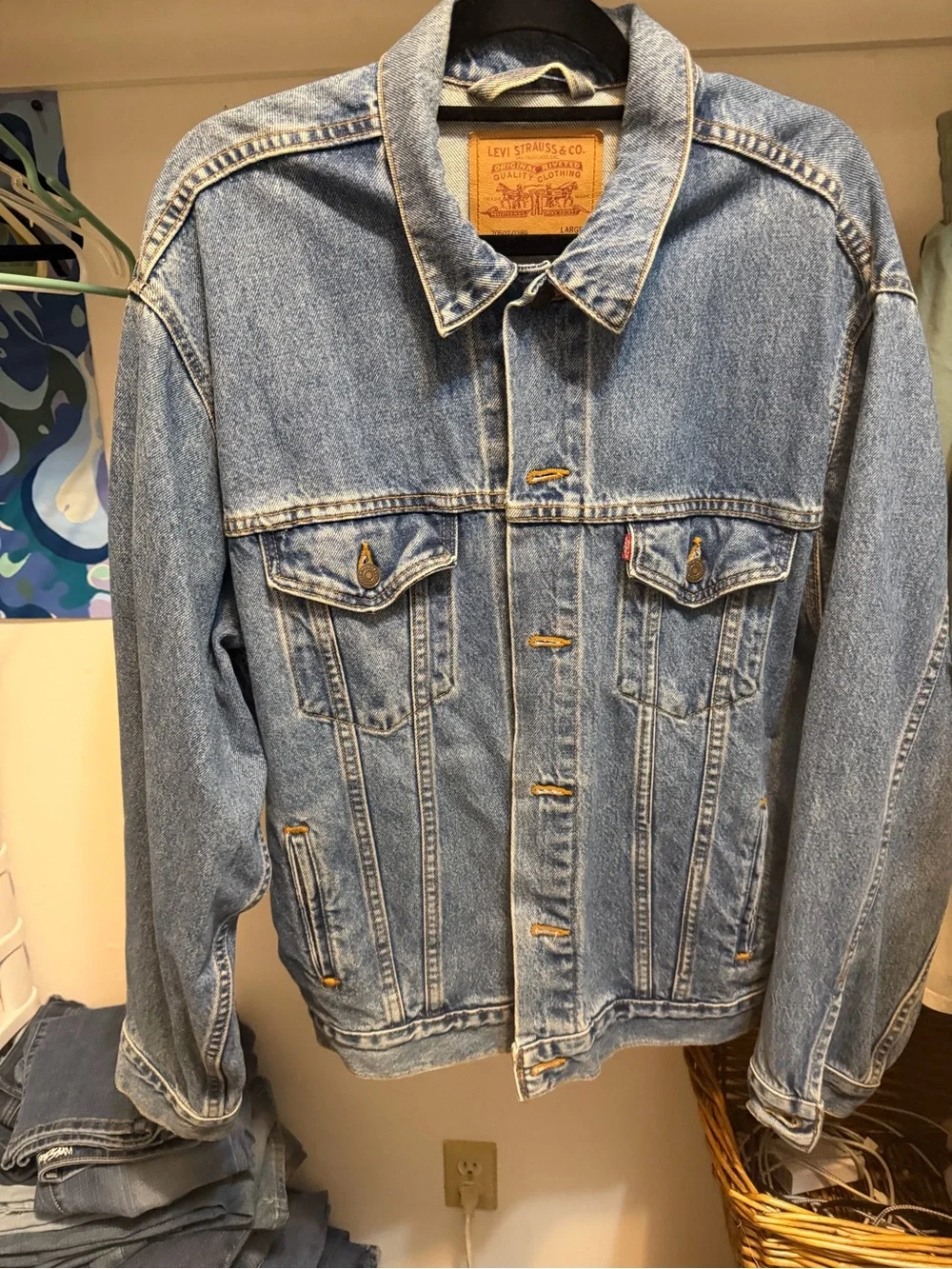 Levi's Light Blue Denim Trucker Jacket - Picture 1 of 5